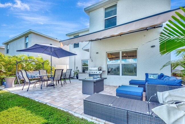 Building Photo - 2942 Rock Sound St