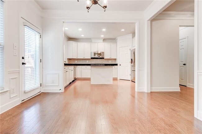 Building Photo - 3304 Ferncliff Ct