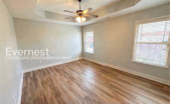 Building Photo - 24663 Rolling Vista Dr