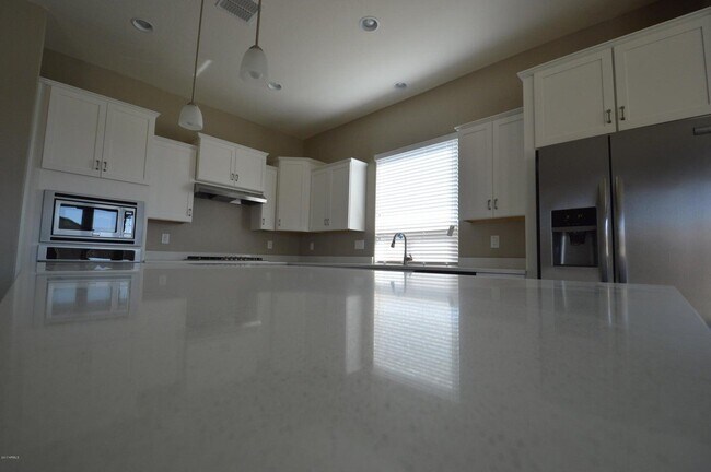 Building Photo - 151 E Havasu Pl