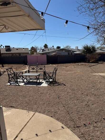 Building Photo - 3516 S La Corta Dr