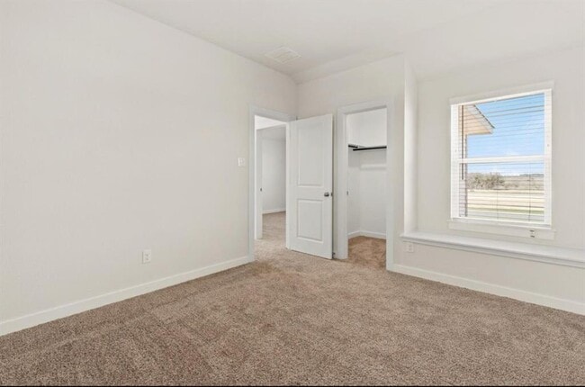 Building Photo - 160 Biscayne Dr