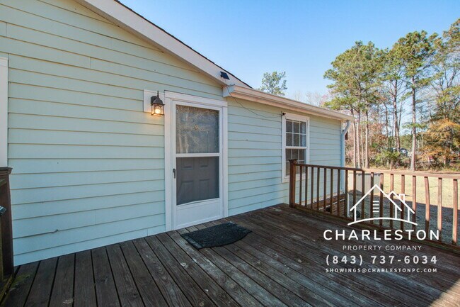 Building Photo - 1807 United Dr