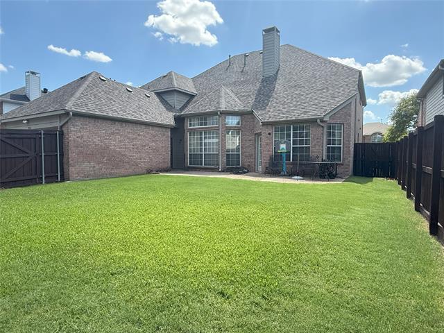 Building Photo - 8304 Young Ct