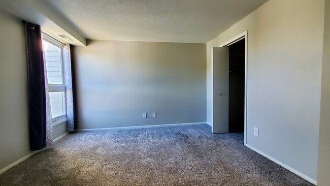 Building Photo - 1675 Cedarwood Dr