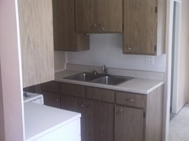 Building Photo - 1328 Illinois Ave