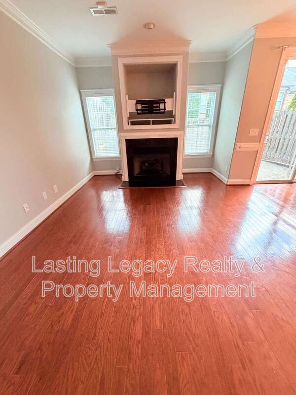 Building Photo - 959 Silver Leaf Dr