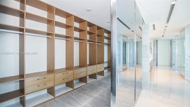 Building Photo - 19575 Collins Ave