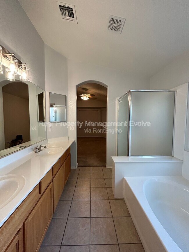 Building Photo - 16036 N 11th Ave