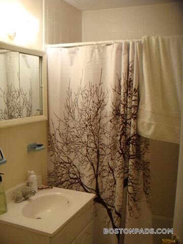 Building Photo - 66 Homer Ave