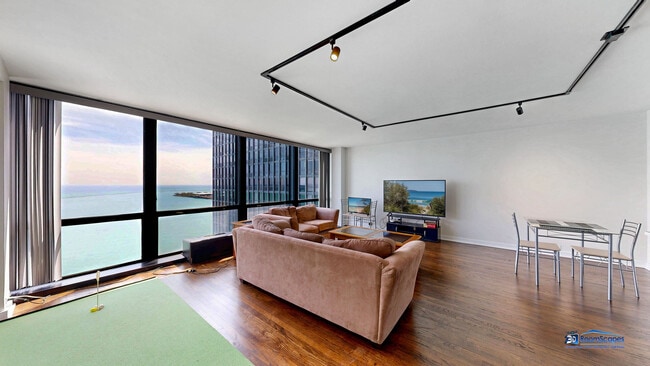 Building Photo - 910 N Lake Shore Dr
