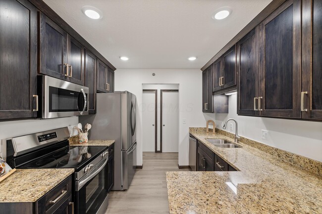 Building Photo - 1665 Riva Ridge Dr