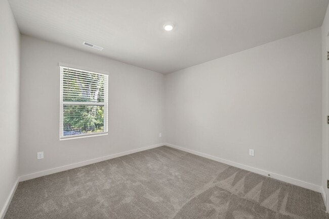 Building Photo - Pet Friendly New Construction!