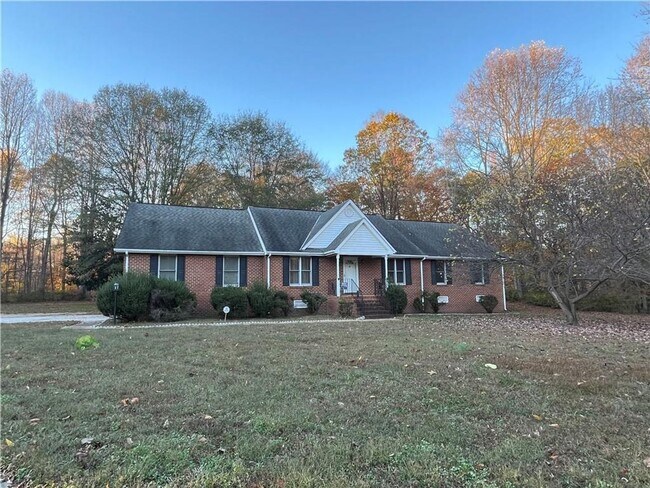 Building Photo - Prince George