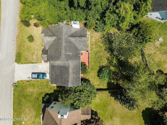 Building Photo - 1010 Meridian Dr