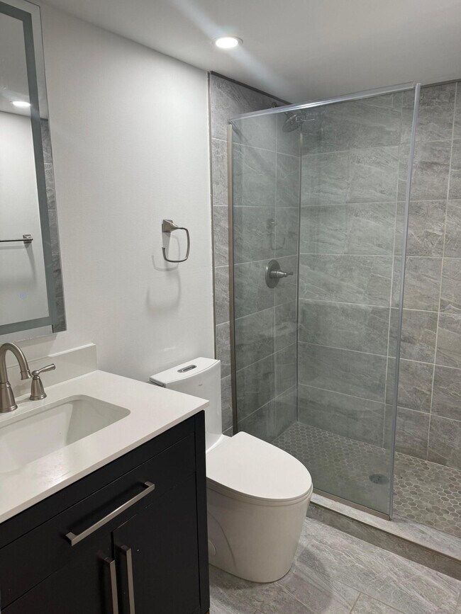 Building Photo - 2786 Tennis Club Dr