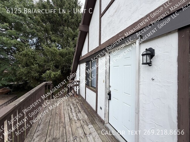 Building Photo - 6125 Briarcliff Ln