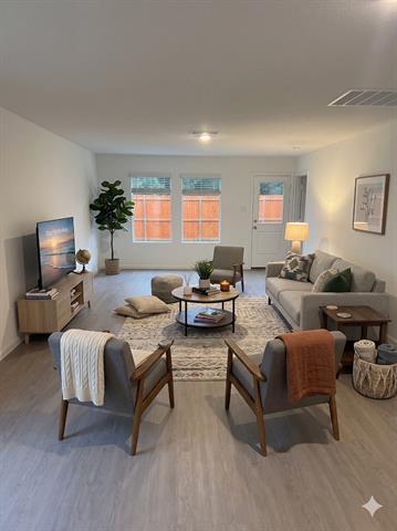 Building Photo - 6411 Willet