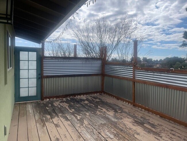 Building Photo - WOW!!! On the Hill with Endless Views - Contact Property Pros Property Management