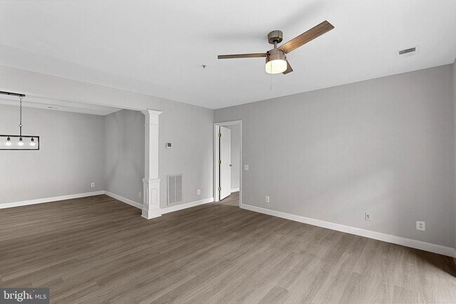 Building Photo - 21850 Locomotive Terrace