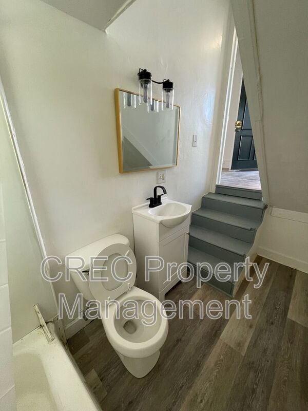 Building Photo - 45 Chapel St