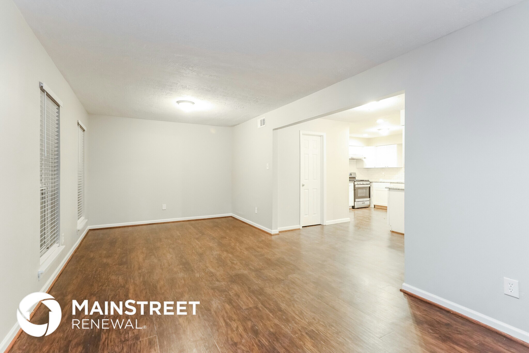 Building Photo - 647 Mosswood Dr