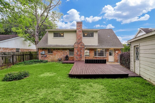 Building Photo - 12346 Huntington Venture Dr
