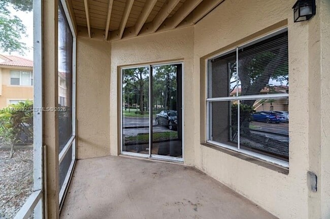 Building Photo - 4847 Via Palm Lakes