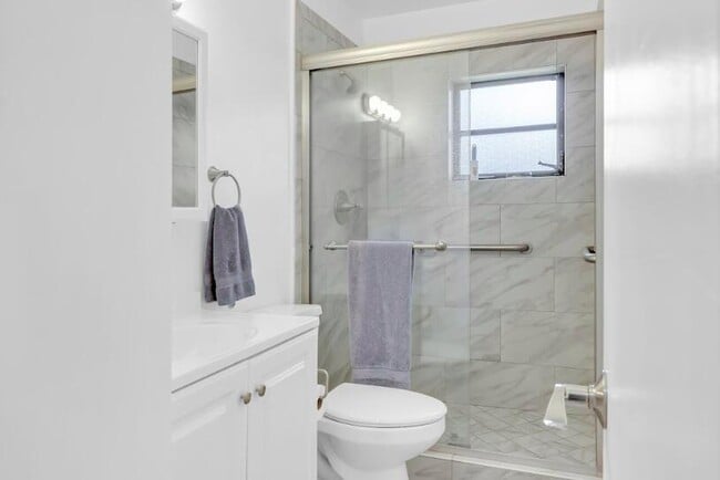 Building Photo - 4857 Dovewood Terrace