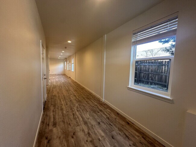 Building Photo - 20611 Independence Way