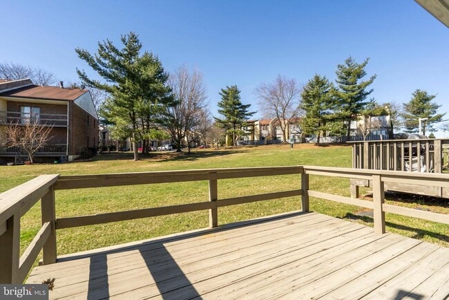 Building Photo - 506 St Albans Ct