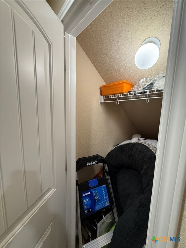 Building Photo - 3161 Birch Bend