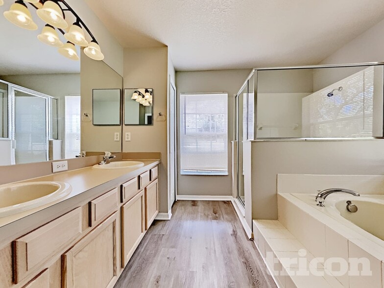 Building Photo - 13029 Centennial St