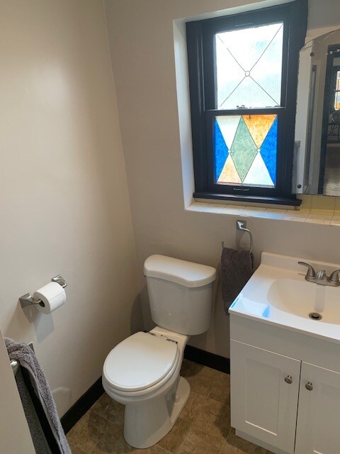 Hallway bathroom - 14829 Carnell St