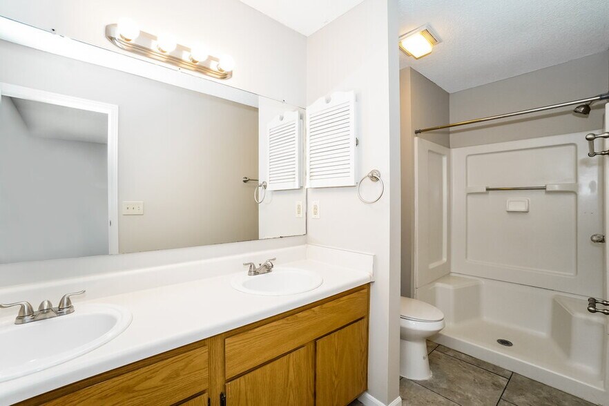 Building Photo - 5975 Cape Coral Ln