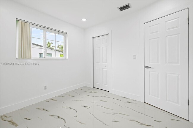 Building Photo - 1465 NW 192nd Terrace