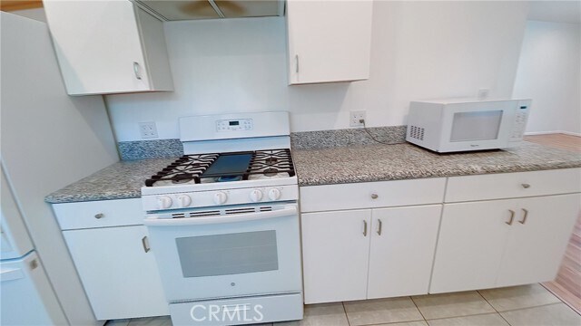 Building Photo - 1021 14th St