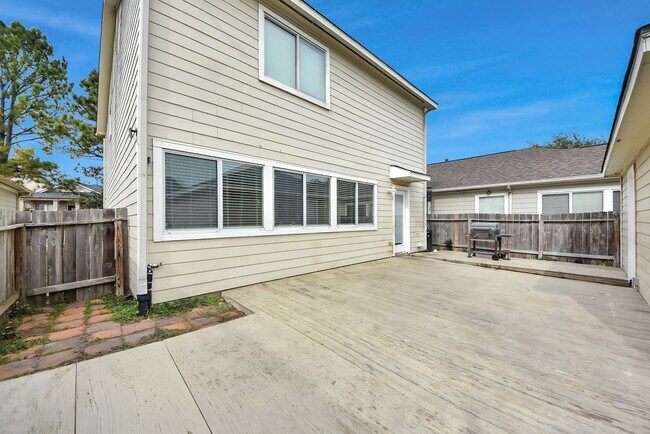 Building Photo - 20626 Sycamore Crest Ln