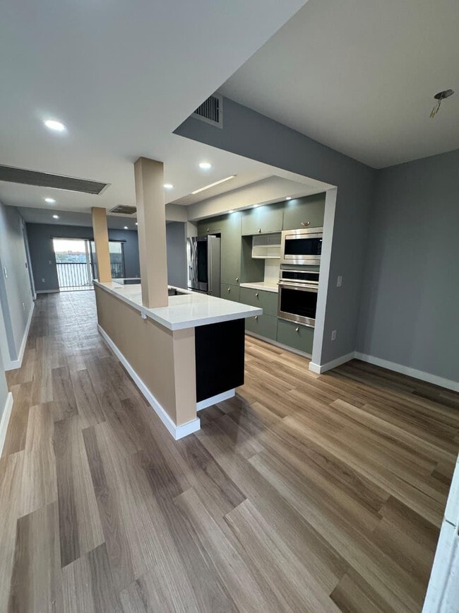 Building Photo - 1500 SW 131st Way