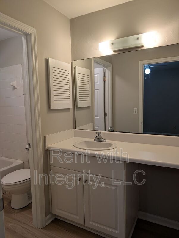 Building Photo - 4234 Augustus Oak Ct
