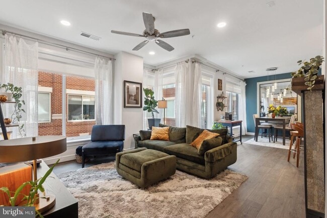 Building Photo - 625 Slaters Ln