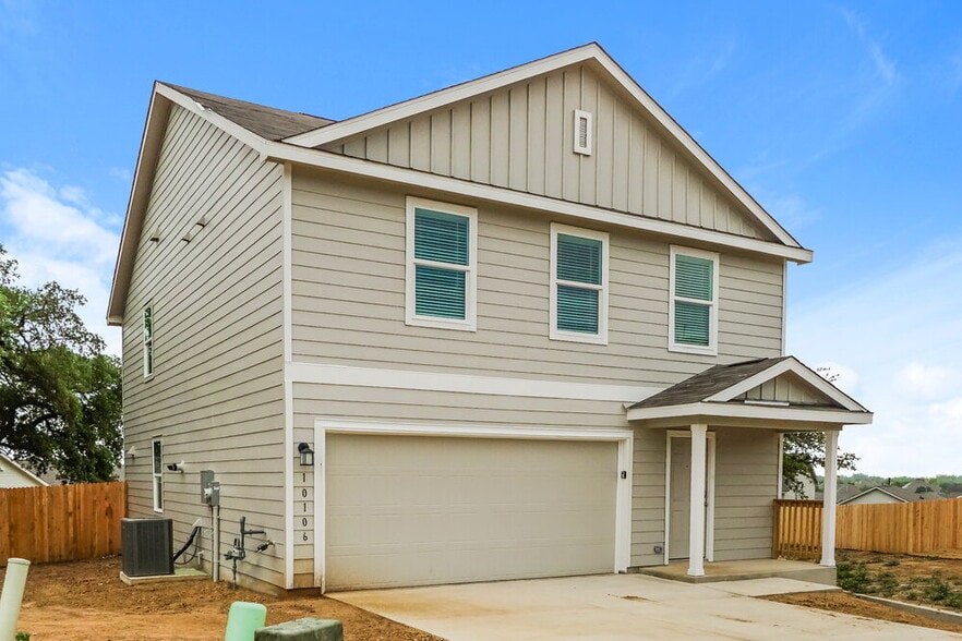 Building Photo - 10106 Gap Crk