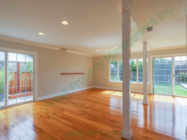 Building Photo - 5950 Cabral Ave