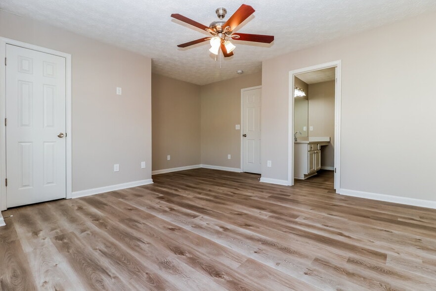 Building Photo - 4399 Stone Gate Way