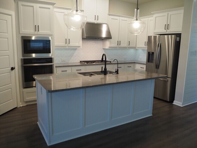 Building Photo - 3 Bed 2 Bath Argyle Home