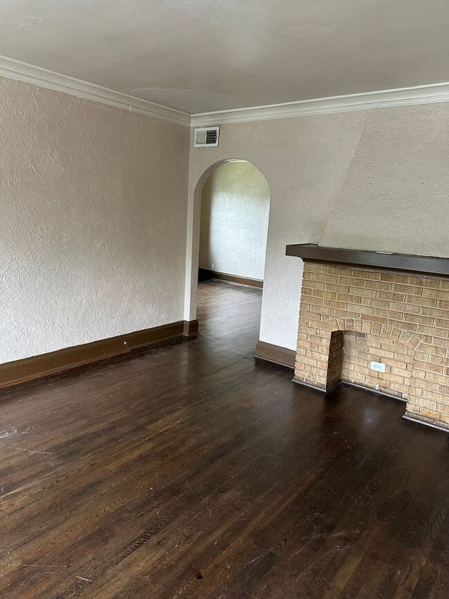 Building Photo - 2322 N 53rd St