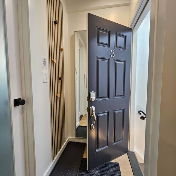 Building Photo - 3239 46th St