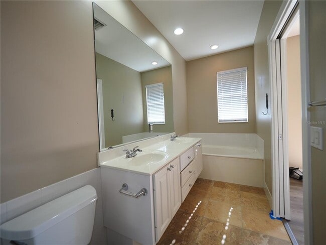 Building Photo - 1649 Napoli Dr W