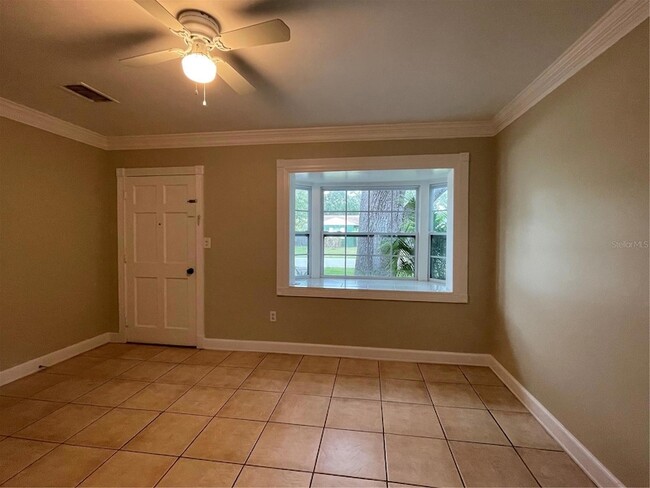 Building Photo - 3016 W Meadow St