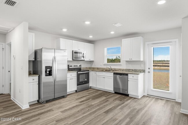 Building Photo - 7202 Madison Sq Dr